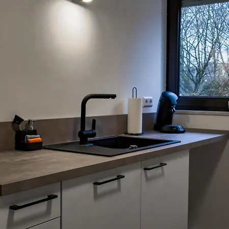 Apartment Charmant, Zentral Mit Parkplatz *