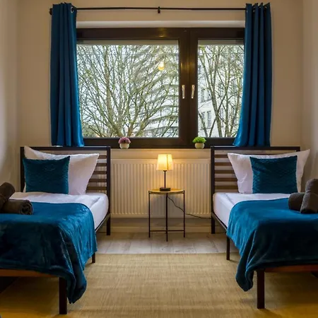 Charmant, Zentral Mit Parkplatz Ulm