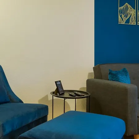 Apartment Charmant, Zentral Mit Parkplatz *
